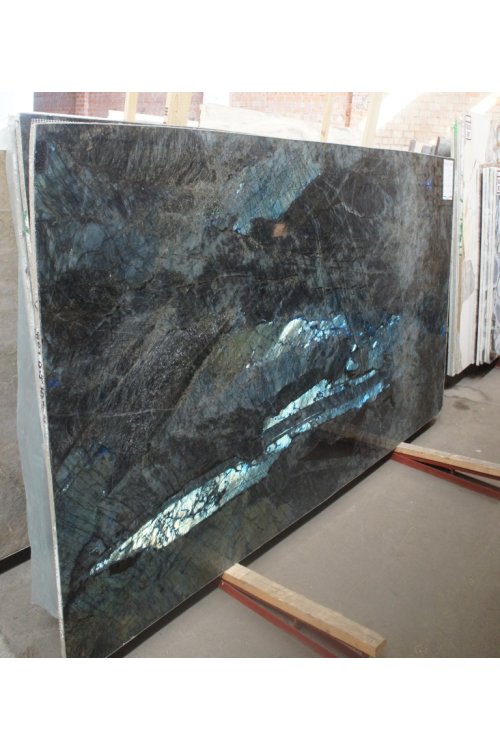 Лабродарит Lemurian  blue Лемуриан блю из Мадагаскара